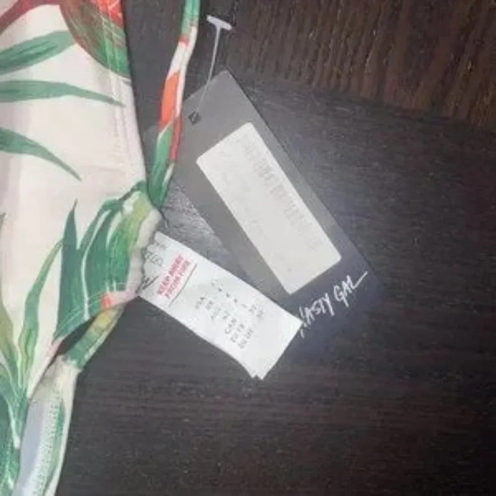 NWT Nasty Gal Just Sayin' High Palm Tree One-Piece Swim Suit - Picture 3 of 4